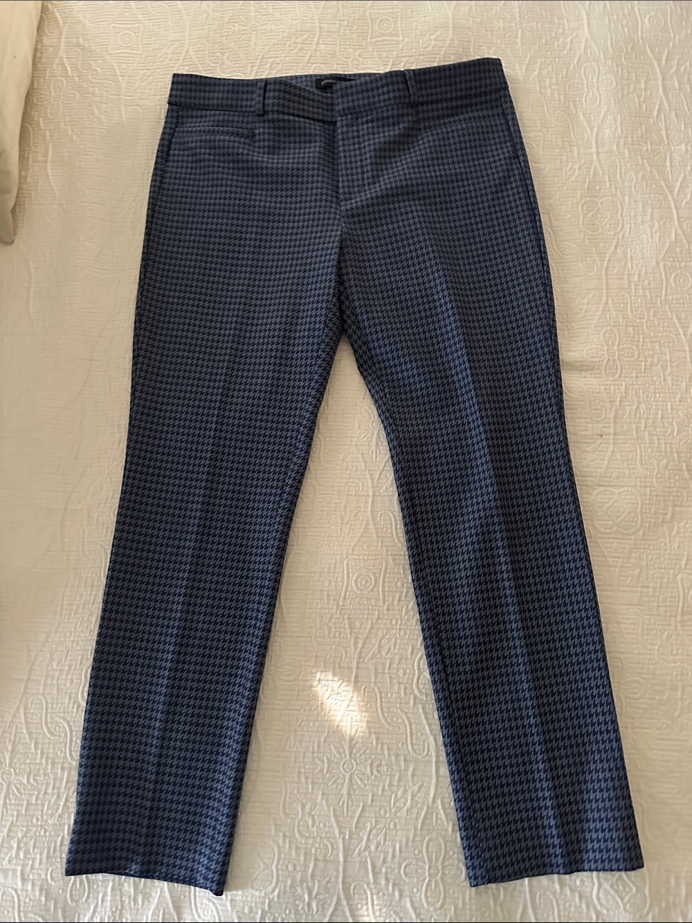 Banana Republic Gray Houndstooth Dress Pants - Picture 3 of 11